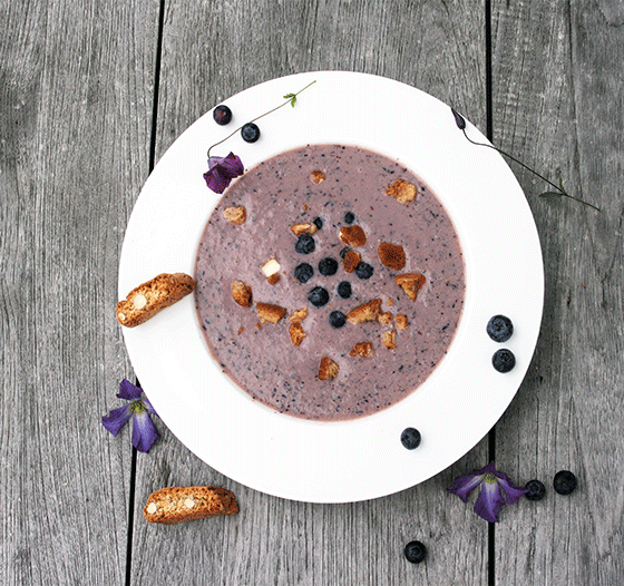 Blaubeer-Vanille-Kaltschale