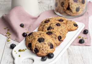 Cookies mit Heidelbeeren, Pistazien und Schokolade