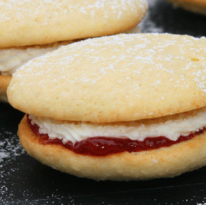 Whoopies mit Füllung rund