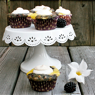 Brombeer-Muffins mit Baiser