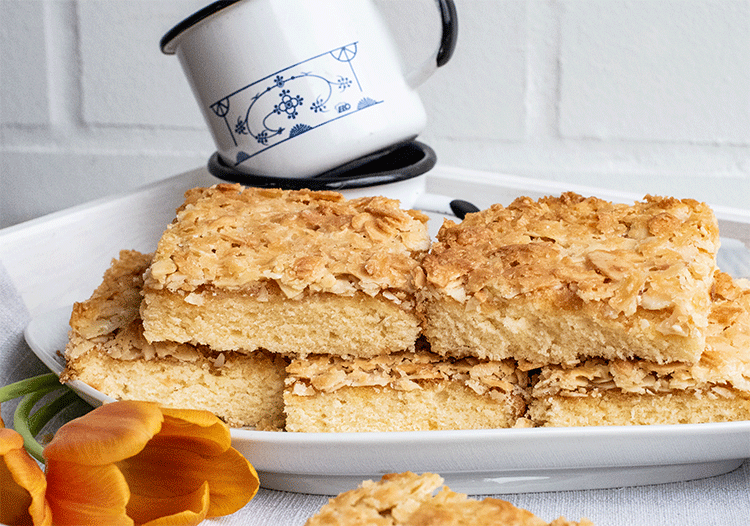 Butterkuchen (Omas Rezept) - Küchenmomente