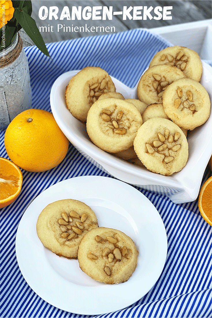 Orangekekse mit Pinienkernen