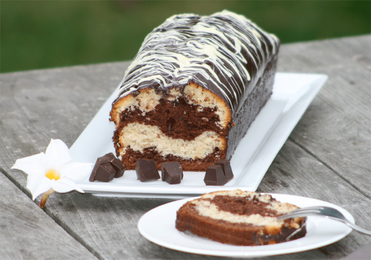 Marmorkuchen mit Haselnüssen
