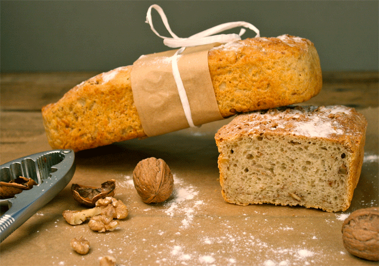 Kartoffelbrot mit Walnuss