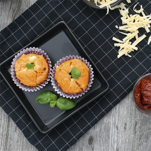 Käse Muffins mit getrockneten Tomaten - der perfekte Snack