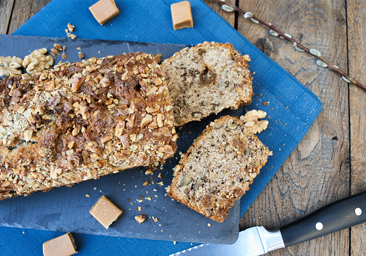 Saftiges Bananenbrot mit Walnüssen und Karamell