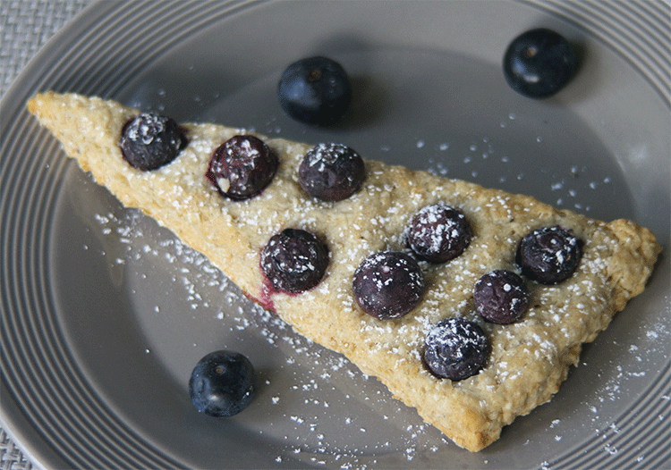 Gesund, vegan und ohne Zucker - Haferflocken Scones mit Blaubeeren