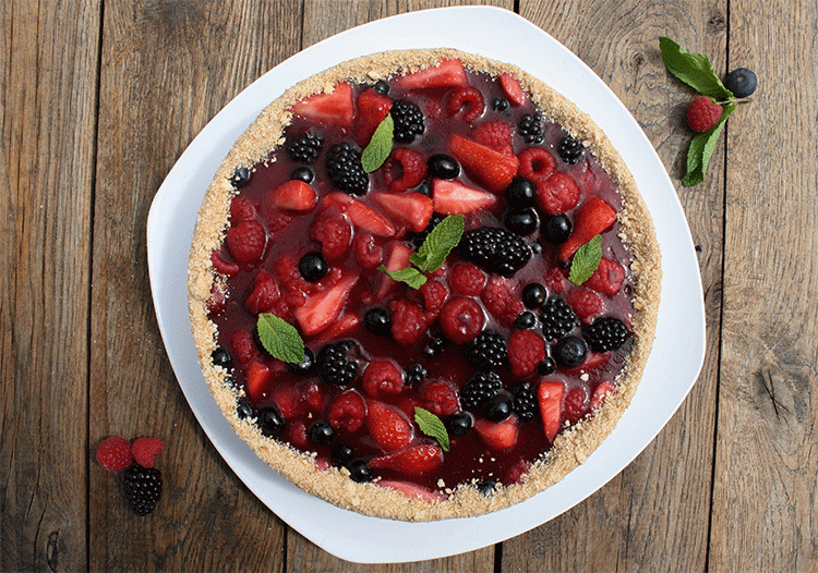 Torte mit Beeren ohne Backen