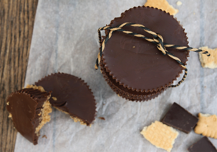 Schokoladencups mit Peanutbutter