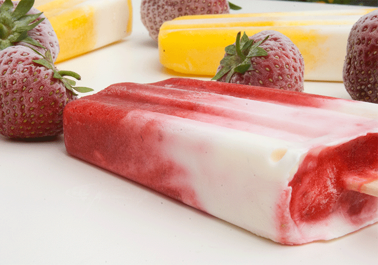 Frucht-Joghurt-Eis am Stiel