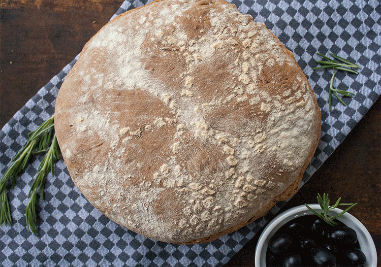 Olivenbrot mit getrockneten Tomaten - Küchenmomente