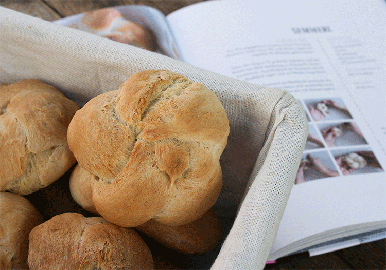 Semmerl - aus dem Backbuch "Backen mit Christina"