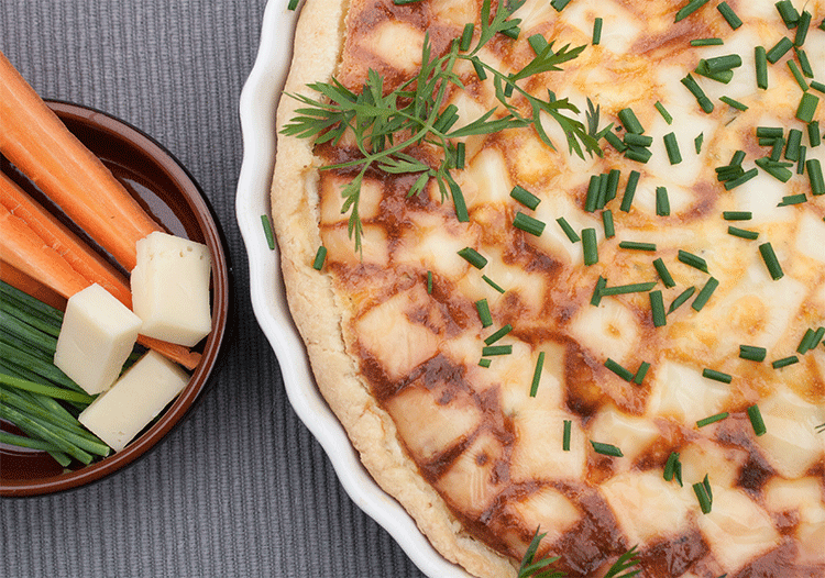 Möhren-Quiche mit Kräuterquark