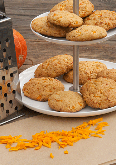 Cookies in der Herbst-Editon mit geraspeltem Kürbis, Haselnüssen und vielen Gewürzen