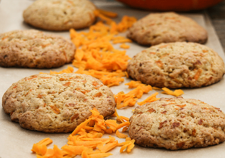 Kürbis-Cookies mit vielen Gewürzen und Haselnüssen