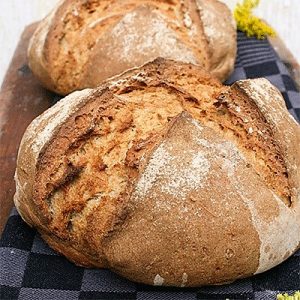 Hausbrot (aus dem Buch Backen mit Christina)