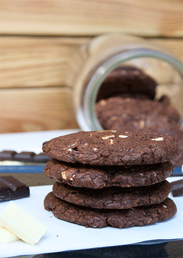 Schokoladen-Cookies mit Schokostücken