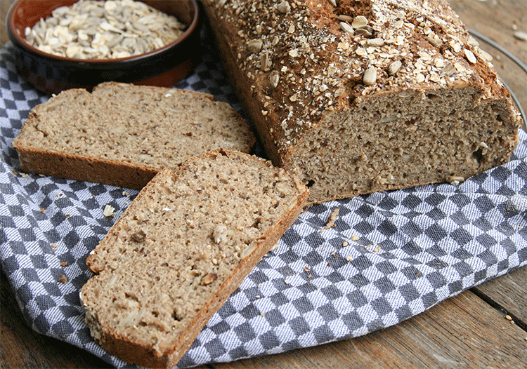 5-Minuten-Brot mit vielen gesunden Zutaten