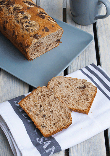 Bananenbrot mit Walnüssen und Schokoladenstücke