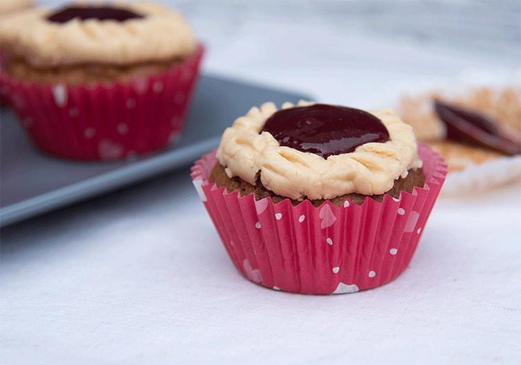 Kleine, feine PBJ Cupcakes