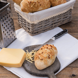 Käse-Schinken-Brötchen mit Salz-Hefe-Verfahren gebacken