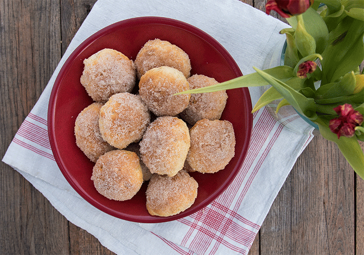 Apfel-Quark-Bällchen aus dem Ofen