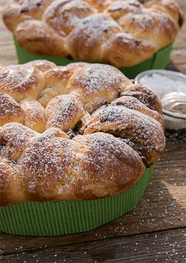 Brioche mit Nutellafüllung