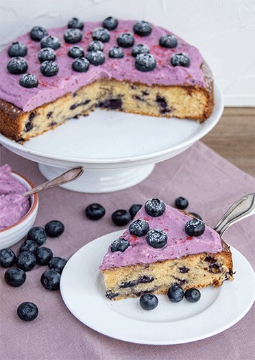 Blaubeer-Zitronen-Kuchen mit Topping