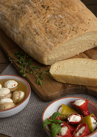 Weißbrot aus Pizzamehl und Hartweizengrieß