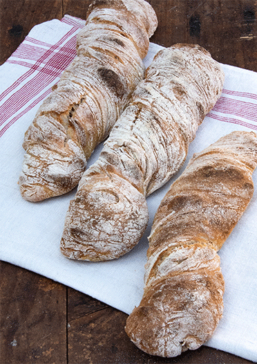 Wurzelstangen aus Sauerteig