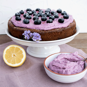 Rührkuchen mit Blaubeeren und Zitronen