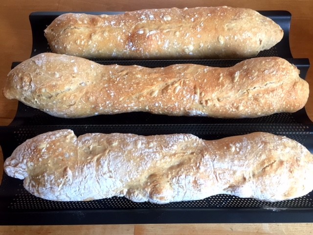 Rustikale Dinkel-Baguettes