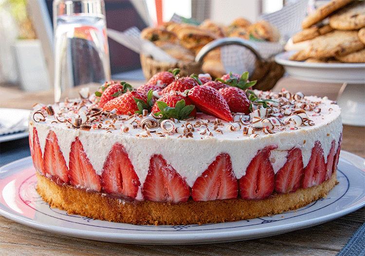 Erdbeer-Torte mit Joghurtcreme - Küchenmomente