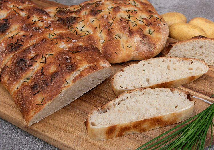 Kartoffelfladen mit Knoblauch-Schnittlauch und Meersalz - Küchenmomente