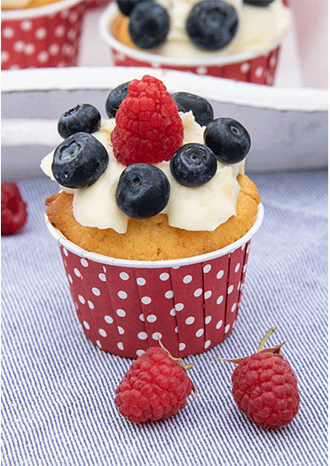 Sommerliche Beeren-Cupcakes 