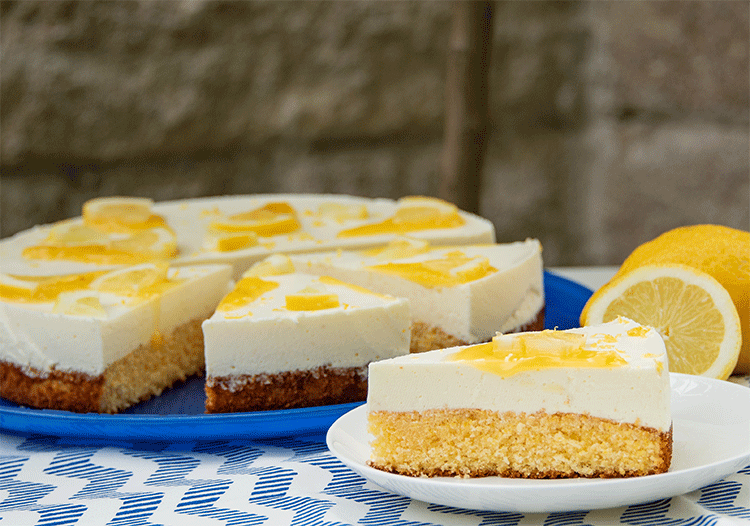 Zitronen Schmand Kuchen mit Lemon Curd - Küchenmomente