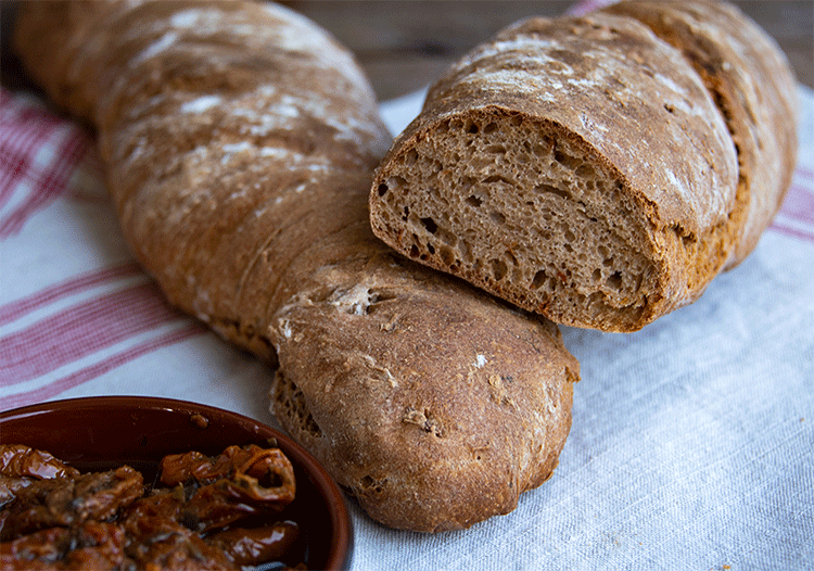 Dunkles Wurzelbrot
