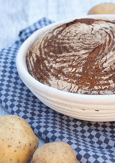 Rustikales Kartoffelbrot