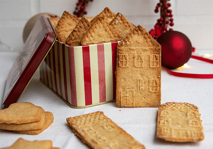 Spekulatius mit Marzipan und weihnachtlichen Gewürzen