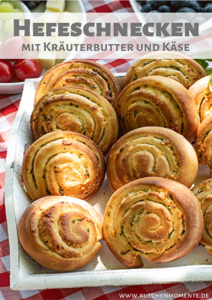 Hefeschnecken mit Kräuterbutter und Käse Pinterestpost