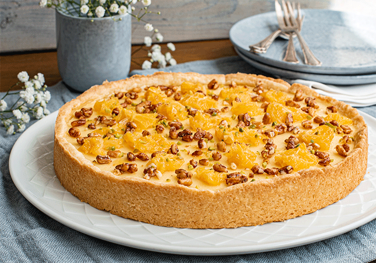 Ricotta-Kuchen mit karamellisierten Pinienkernen und Orangen ...