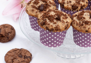 Muffins mit Cookies aus Schokolade