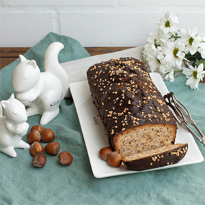 Saftiger Nusskuchen mit Haselnuss-Krokant