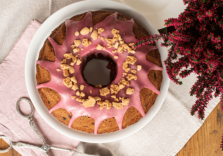 Marzipan-Gugelhupf mit Kirschen - Küchenmomente