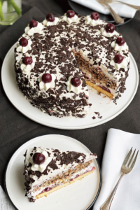 Anschnitt Schwarzwälder Kirsch Torte mal anders