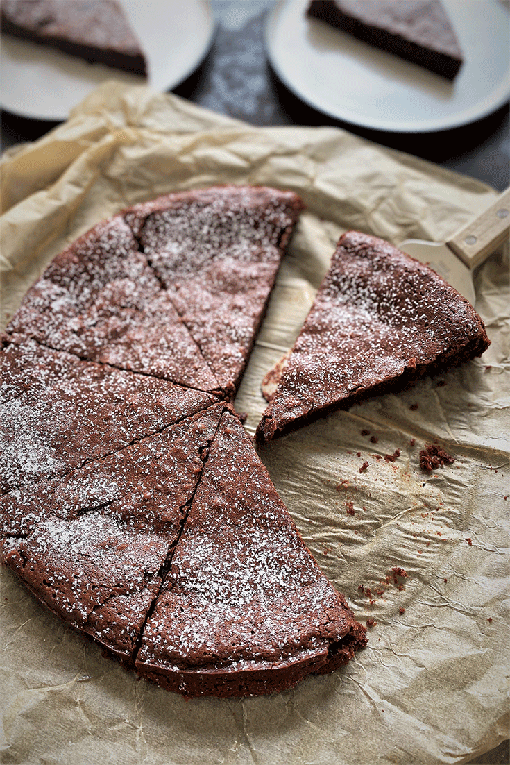 Saftiger Schokoladenkuchen französisch