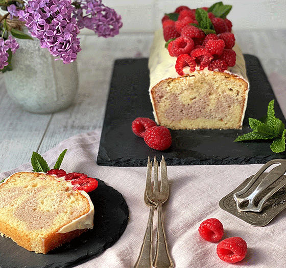 Marmorkuchen mit Himbeeren aus Frankreich