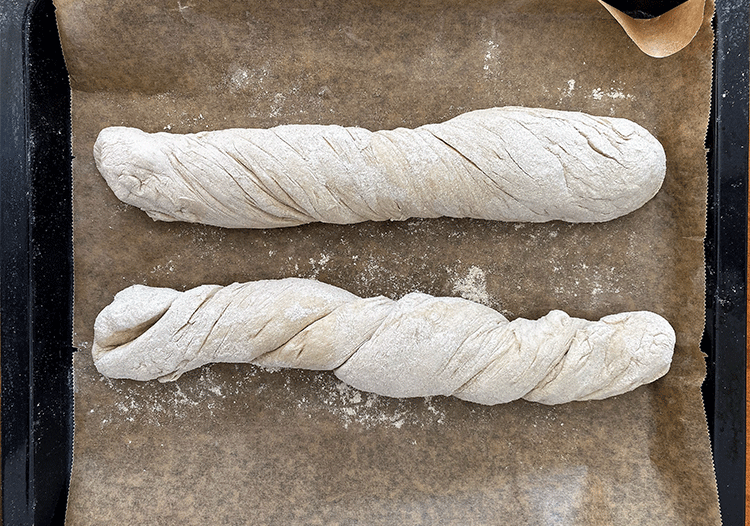 Wurzelbrote vor dem Backen