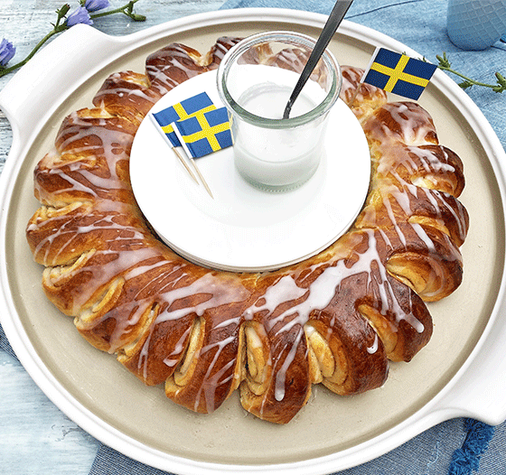 Schwedische Zimtschnecken als Sonne