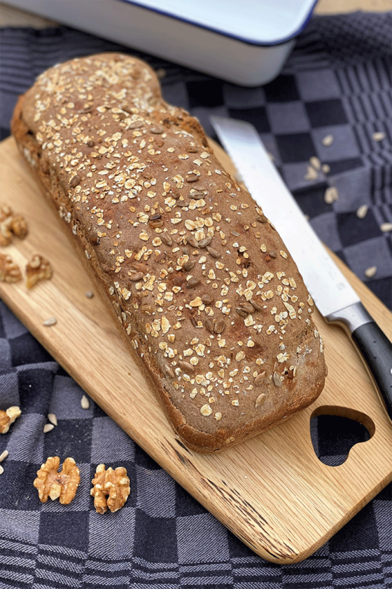 Vollkorn-Walnuss-Brot zum #wbd2020 - Küchenmomente Vollkorn-Walnuss-Brot zum #wbd2020 - Küchenmomente